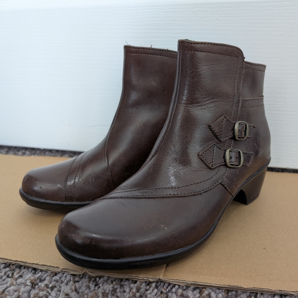 Clark’s Brown Leather Booties - Picture 10 of 12